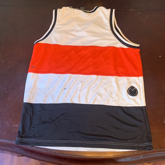 Nomis Tank Top - Picture 2 of 3